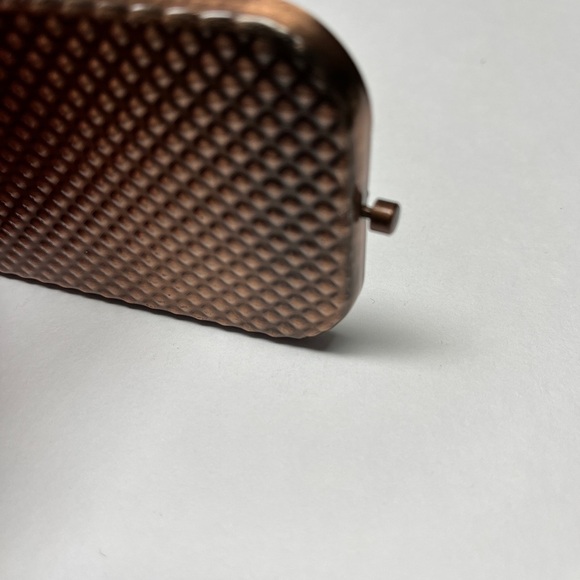 Mirror, double in bronze metal case. Vivid 3D peacock on lid. 2" x 3.5”   NIB. - Picture 4 of 12